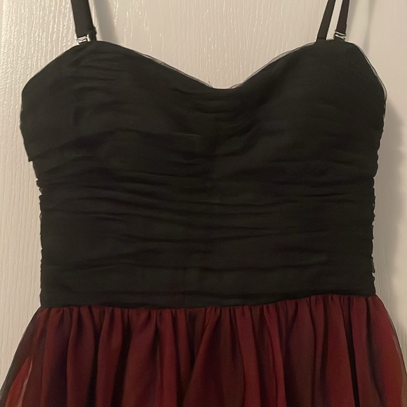 NWOT Dress the Population Maxi with gauzy layers of red and black - Small - Picture 3 of 5